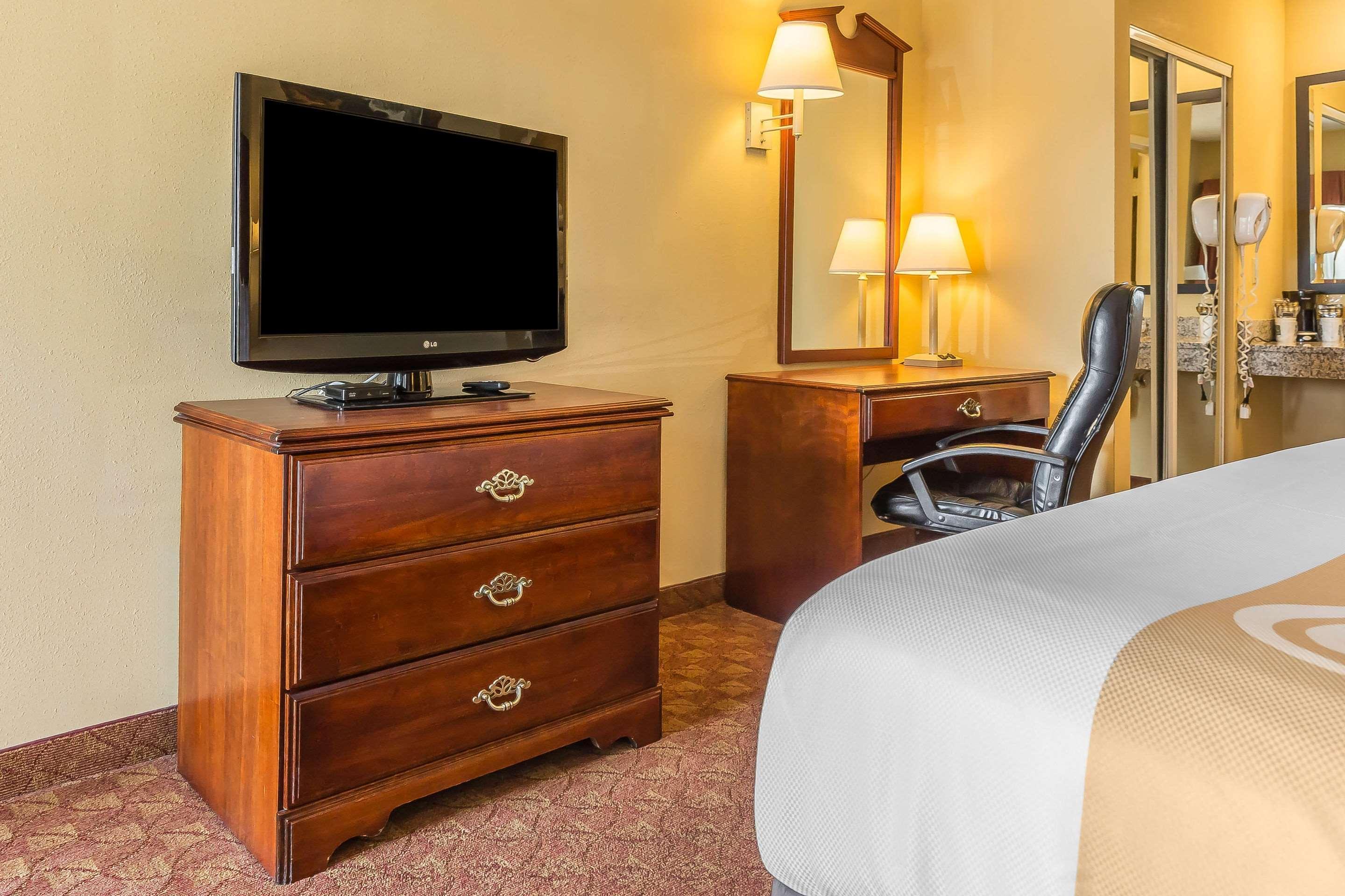 Quality Inn Calera Eksteriør bilde
